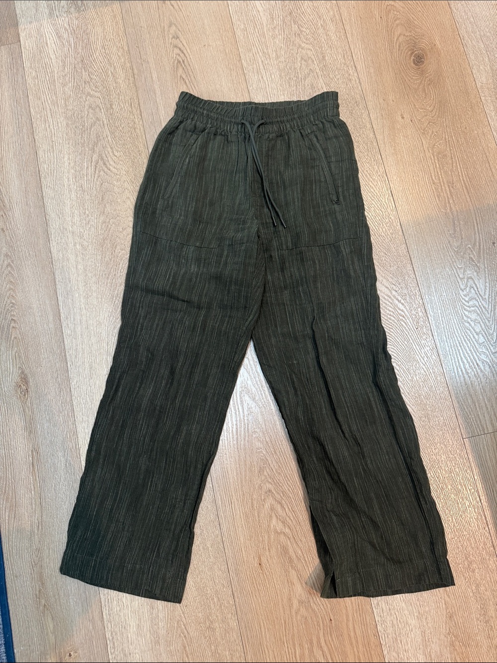Women’s Olive Drawstring Linen-Blend Pants
